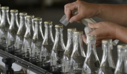 Trung Quốc phát hiện hơn 5 nghìn chai rượu pha... Viagra